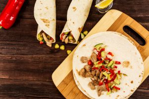 receita wrap de alface frango