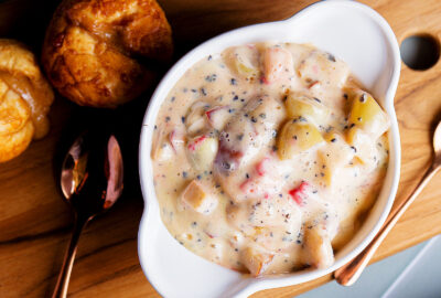 Receita de Salada de frutas na grelha com creme de maracujá